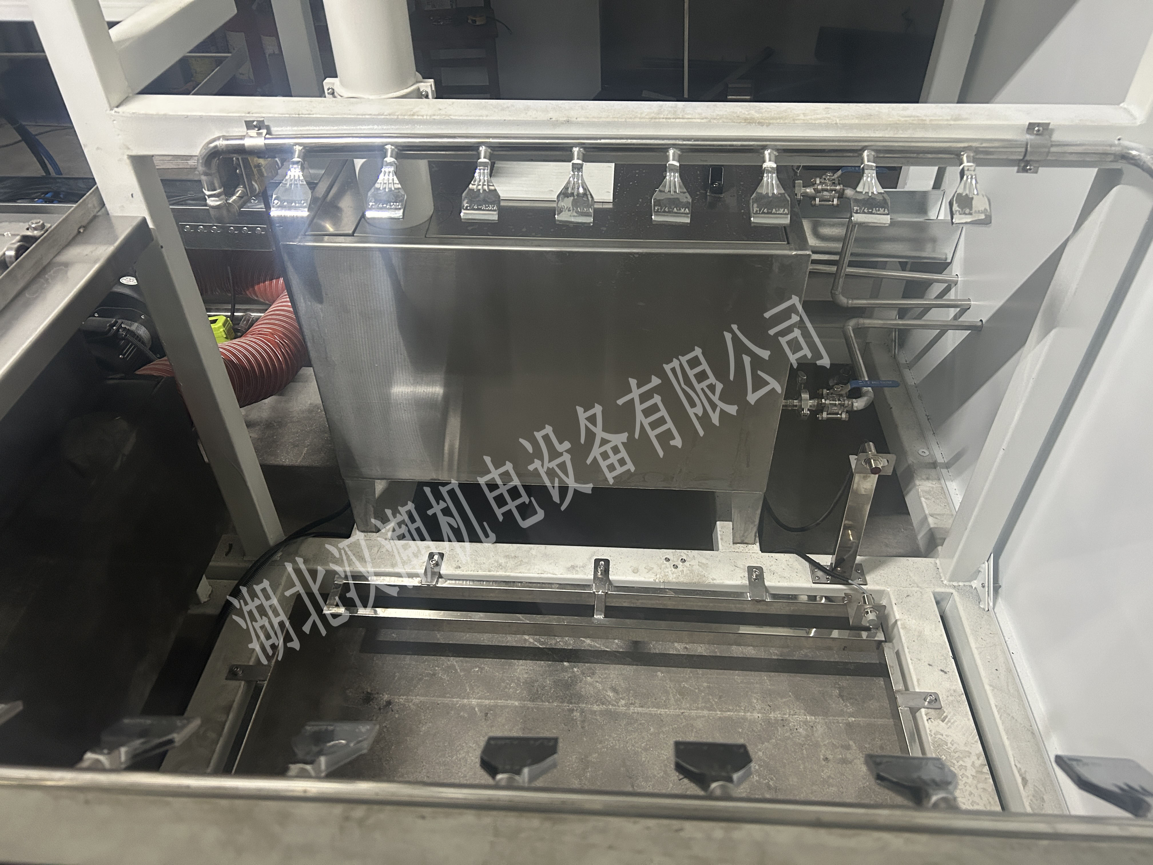 三工位全自动超声波清洗设备(图4)